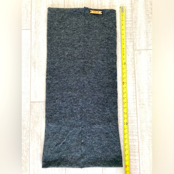 Thrive Wool Infinite Scarf - Picture 3 of 4